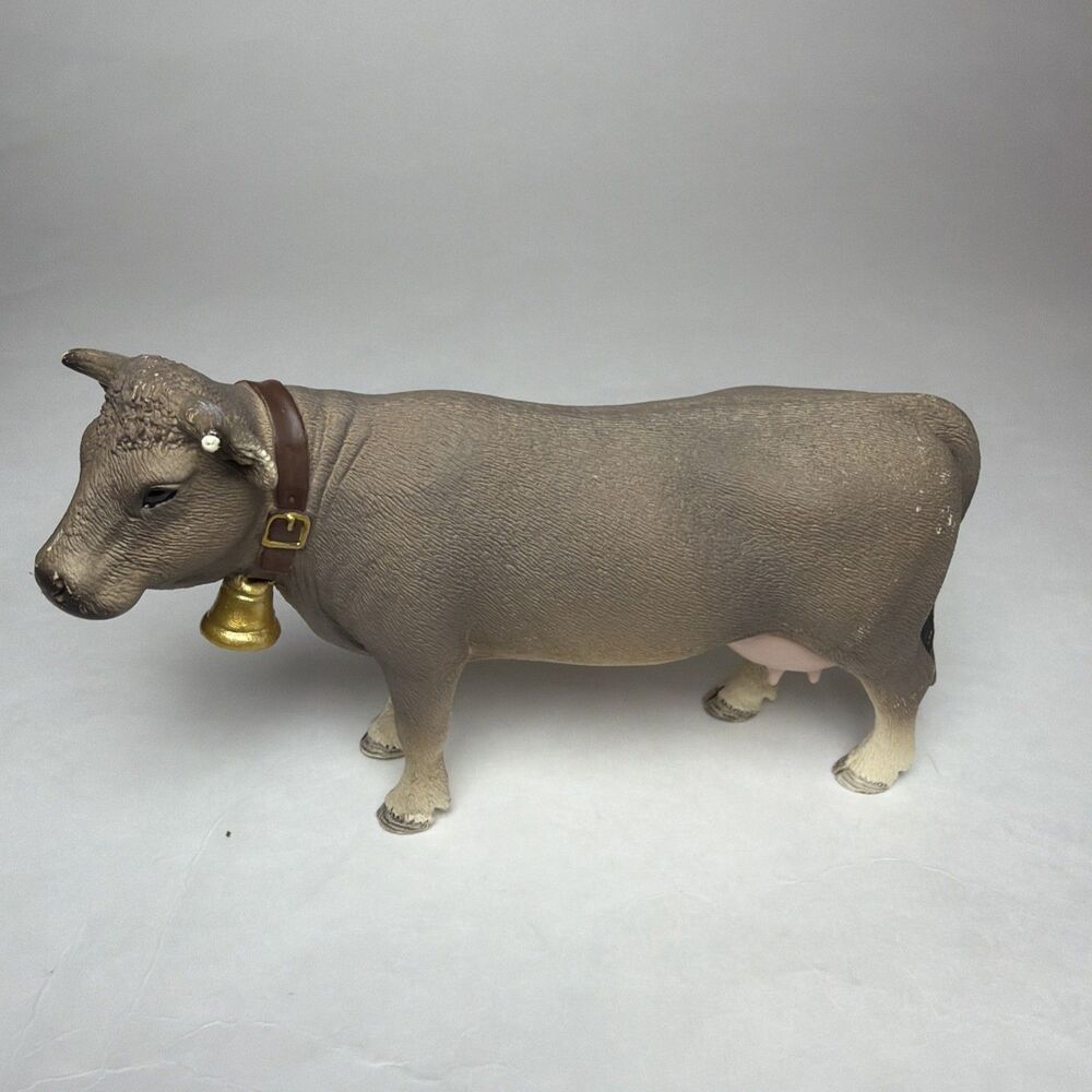 Schleich Cow w/ Collar Bell Dairy Farm  2017